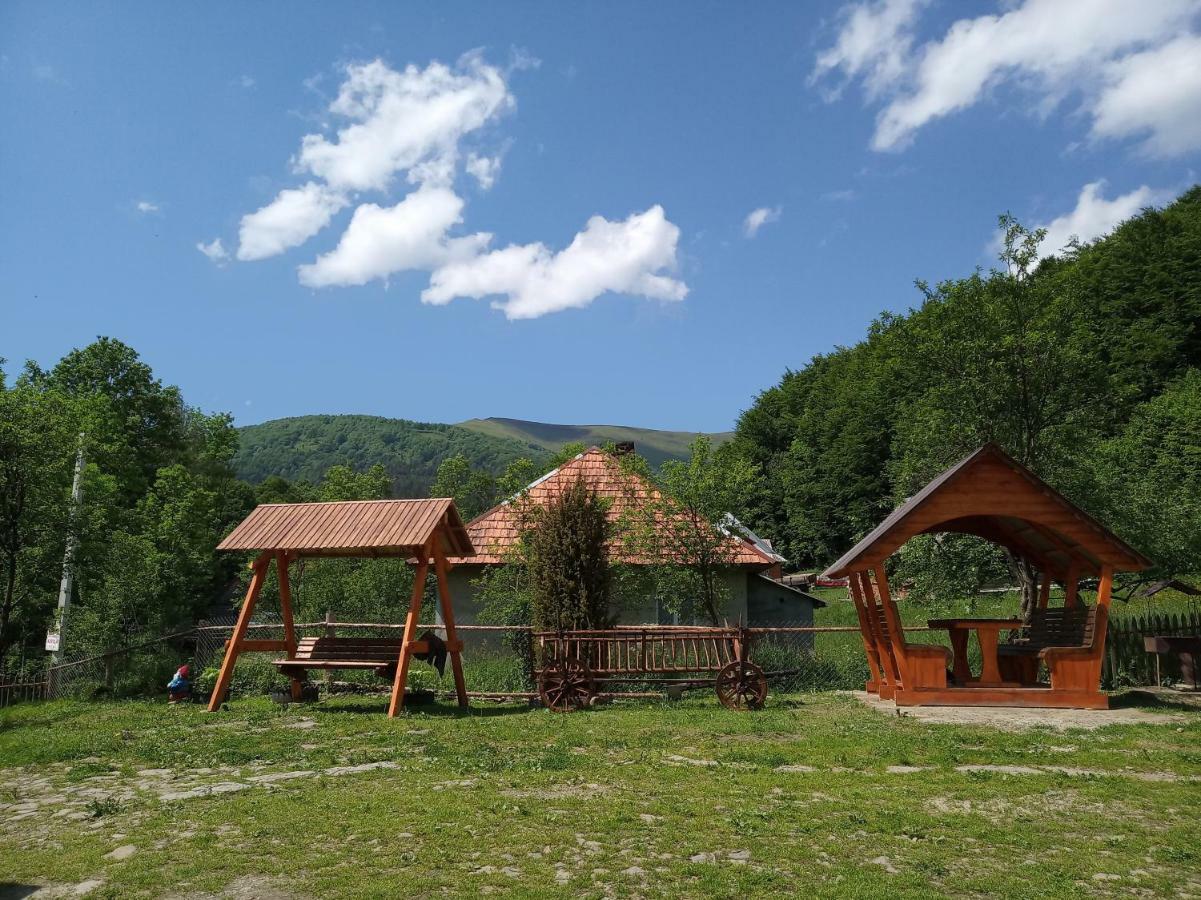 Верховинський Котедж Bukovets Bagian luar foto